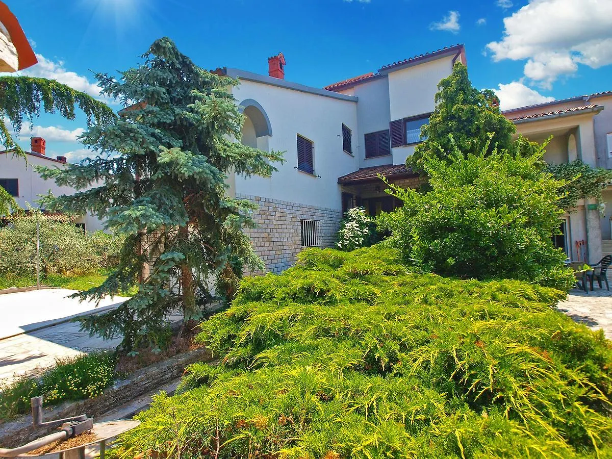 Apartments Adrijana 736 Štinjan